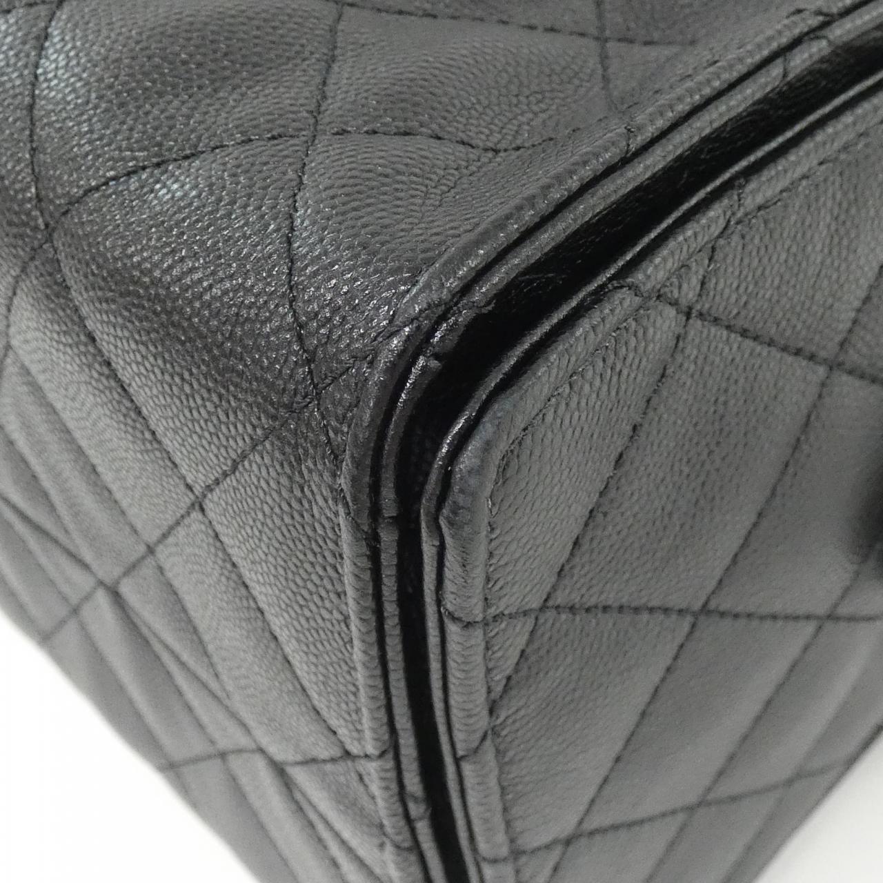 Chanel Chanel 25 Caviar Skin Shoulder Bag