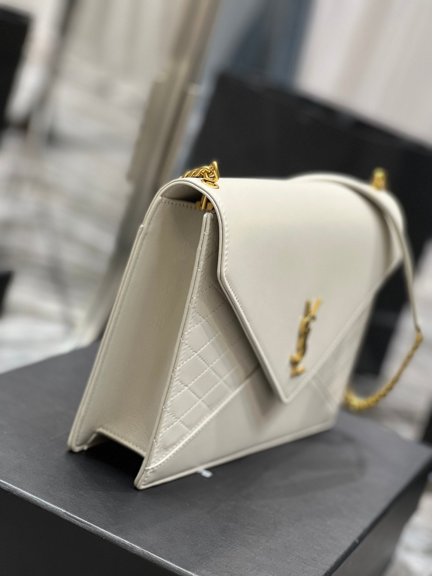 YSL Saint Laurent Gaby Hardware 10in 27cm White Gold Chain Handbag
