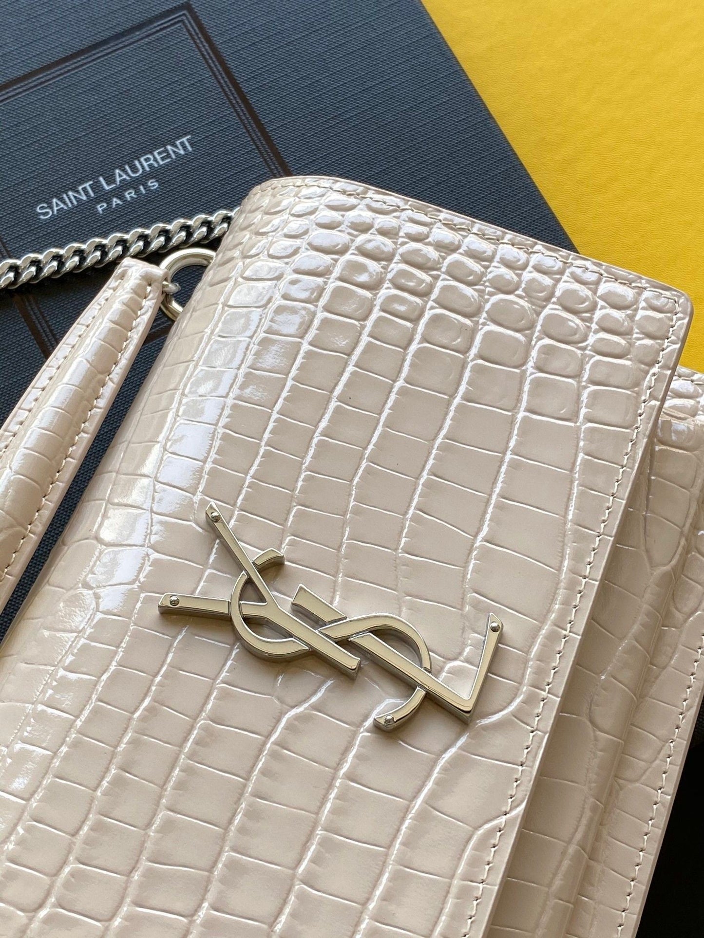 YSL Saint Laurent Sunset Hardware 7in 19cm Silver Chain Handbag