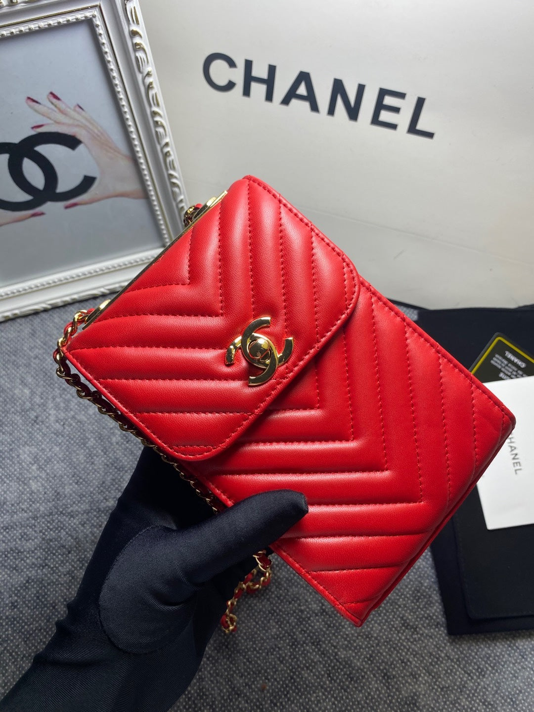 CHL Chevron Trendy CHL Phone Red Travel Bag
