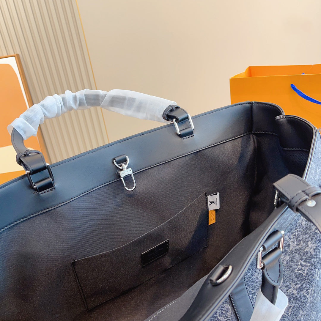 EN - Luxury LUV 730 Travel Bag