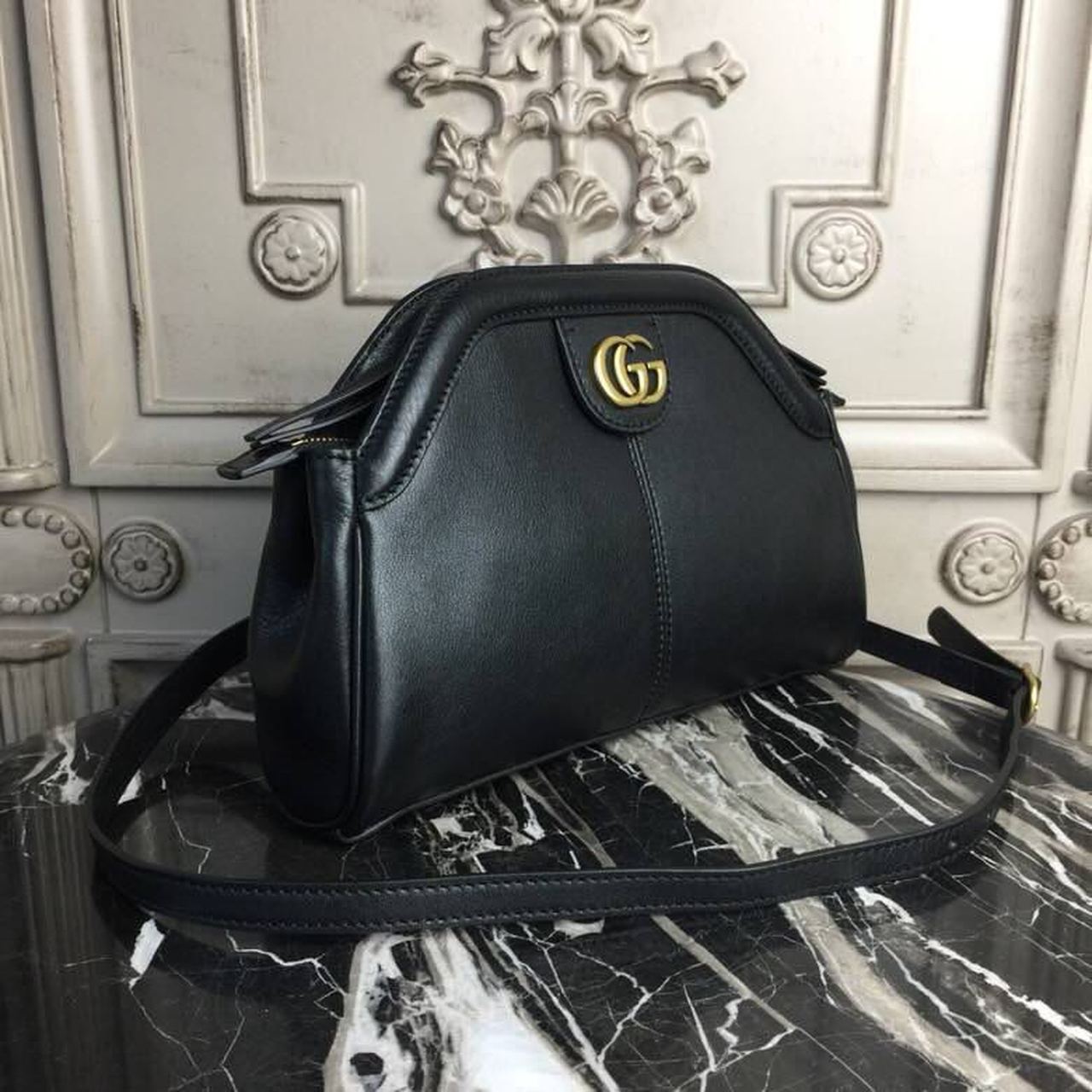 gg RE BELLE 10.7in 27cm Black Medium Top Handle Handbag