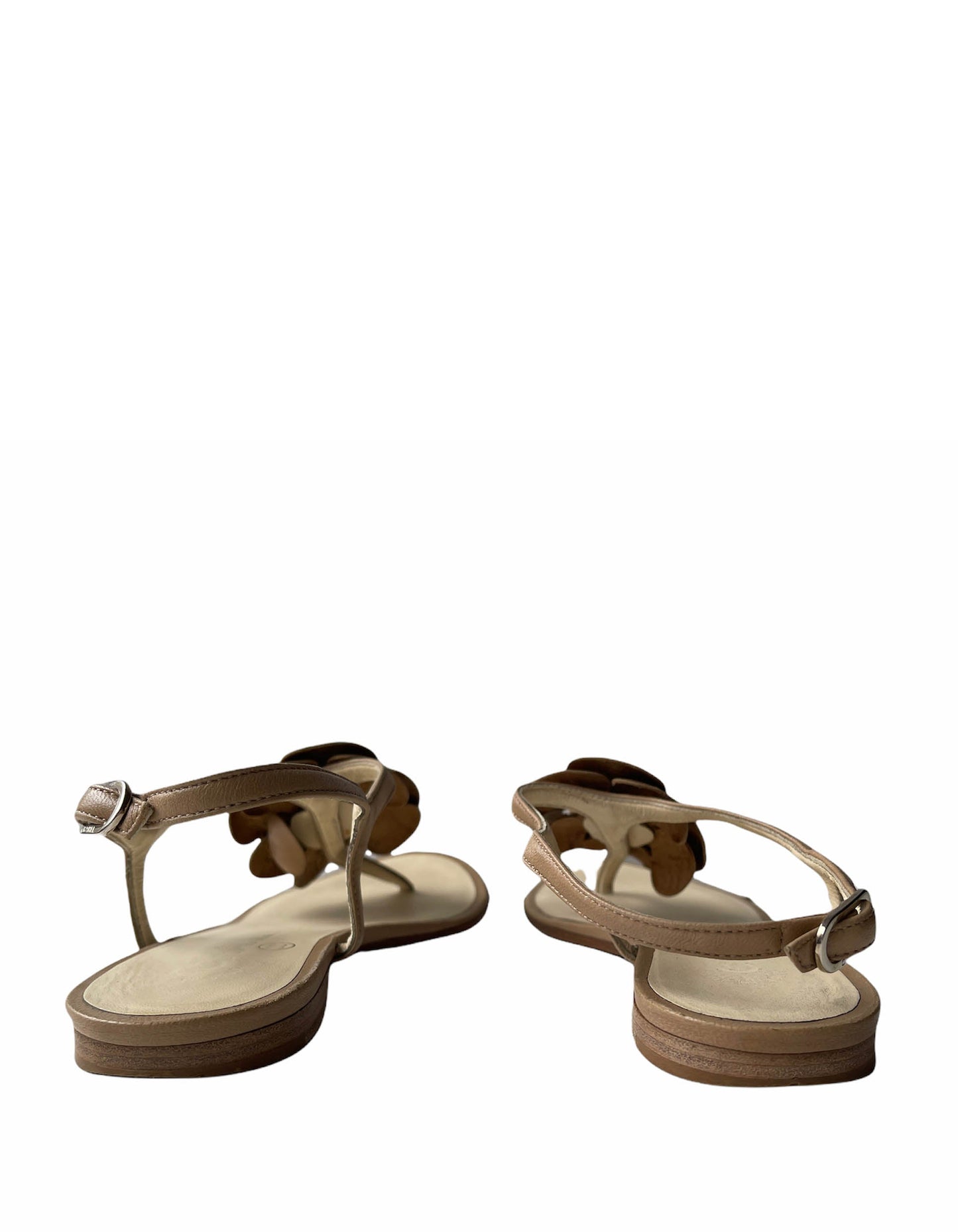 Chanel Beige Leather Camelia CC Thong Sandals sz 35.5