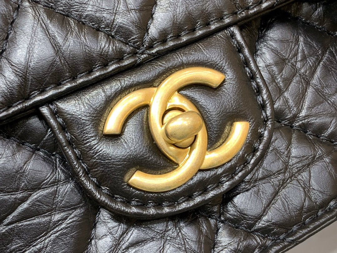 CHL Co 9.8in 25cm Black Gold Chain Shoulder Bag