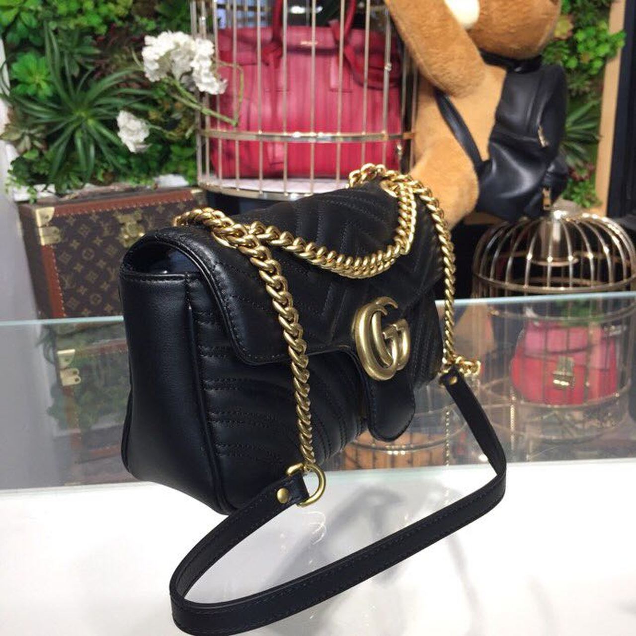 gg Marmont Matelassé 10in 25cm Black Small Shoulder Bag