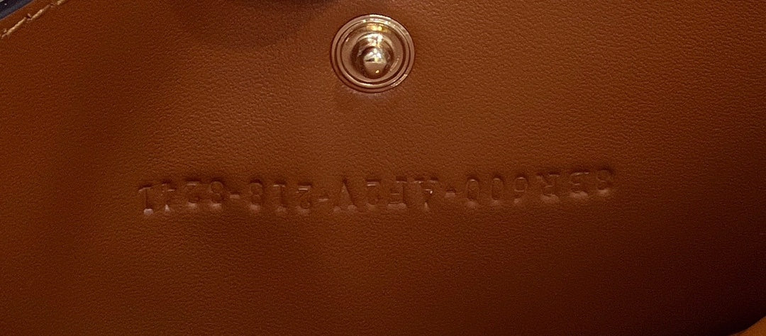 Top QualityTop Quality Baguette Embroidery White Medium Handbag