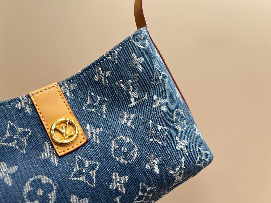 EN - Luxury LUV 758 Travel Bag