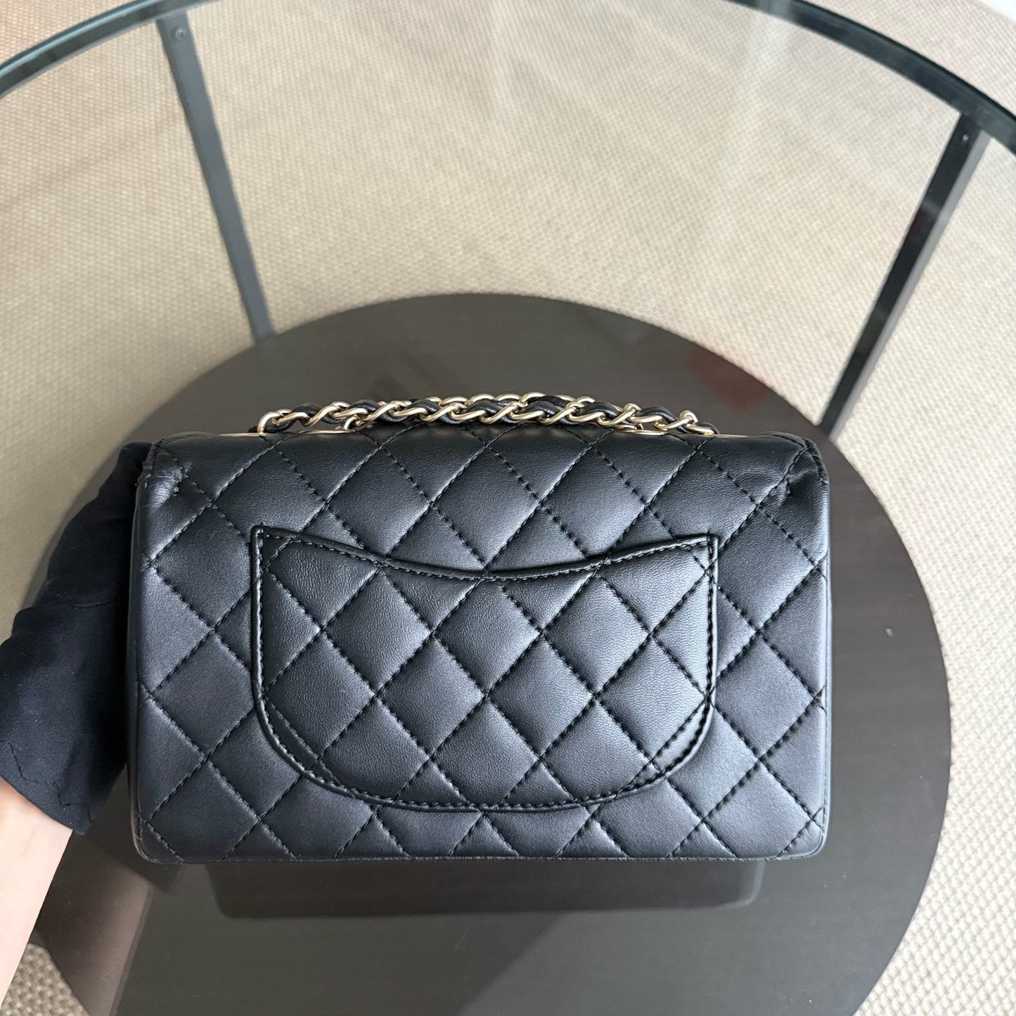 Chanel Mademoiselle Chic Flap Small - 23CM Quilted Lambskin Black Gold Hardware Series 21