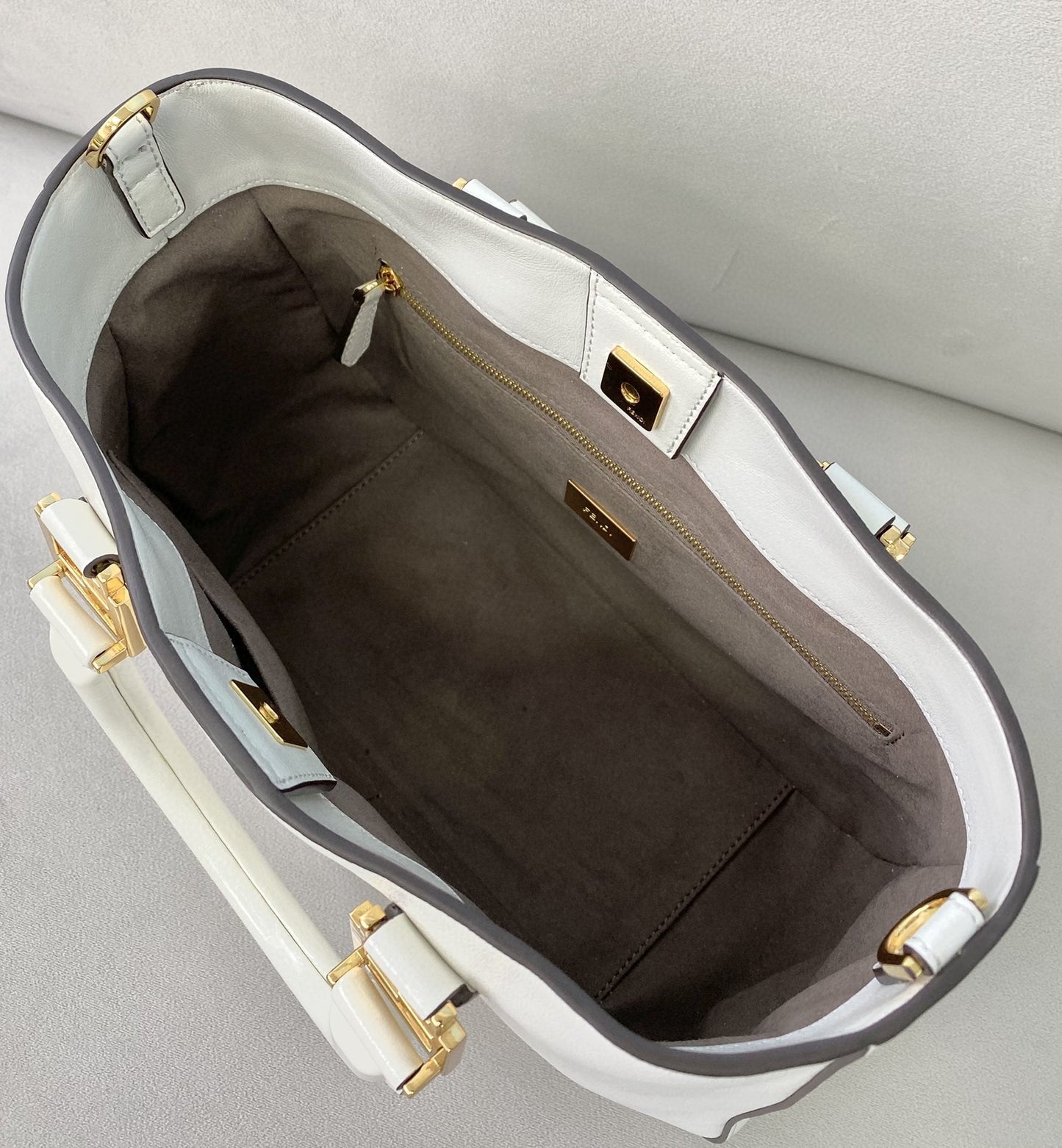 Fendi Top QualityTop Quality FF 30cm White Small Shoulder Bag
