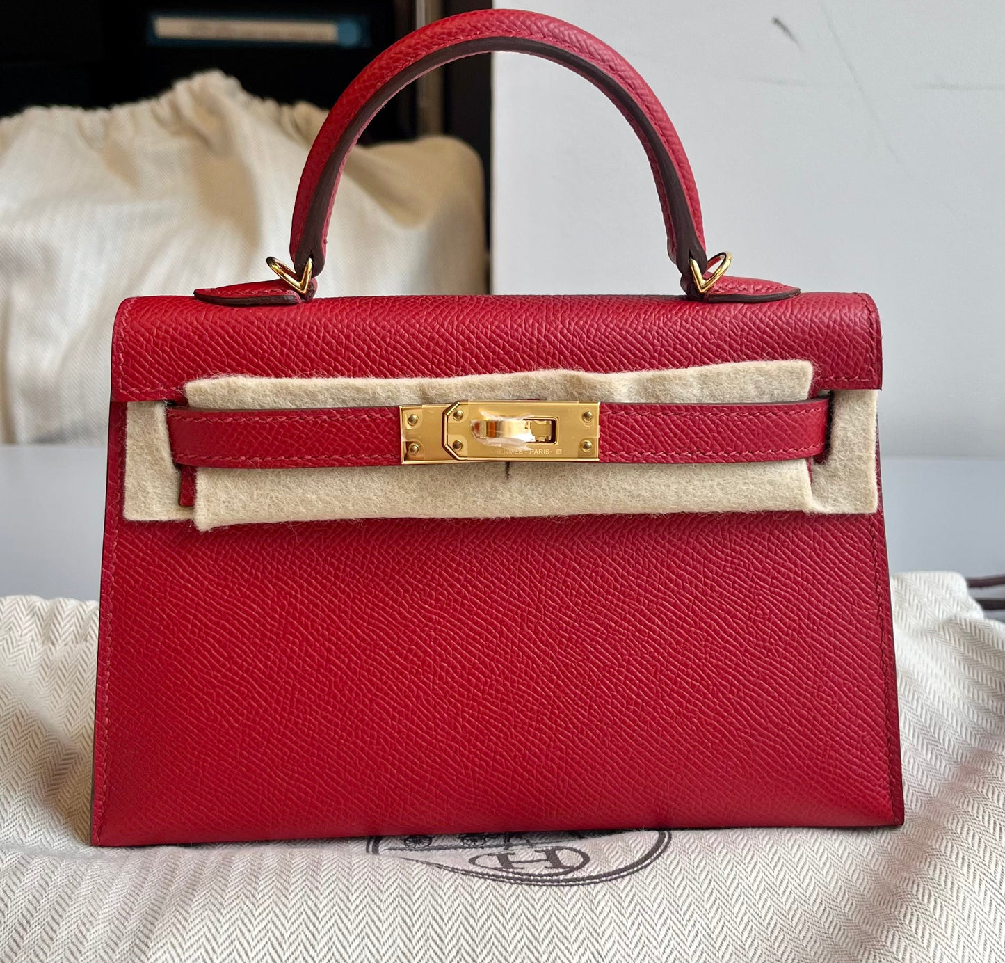 Hermes Kelly Sellier Rouge Piment Epsom Hardware Handbag Gold Travel Bag