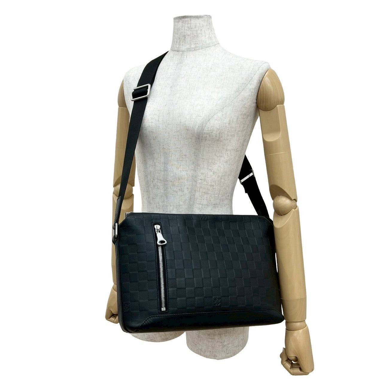 Louis Vuitton Damier Anfini Discovery Messenger PM Leather Black Crossbody Bag