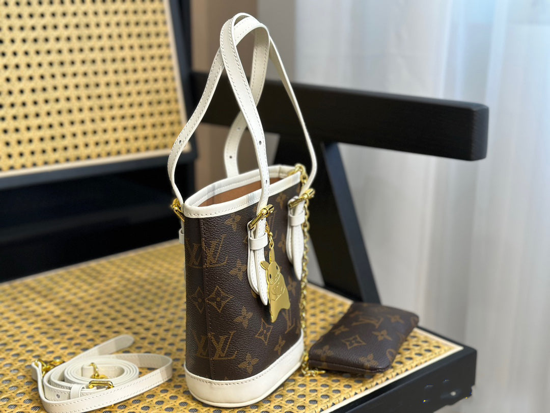 EN - Luxury LUV 725 Travel Bag