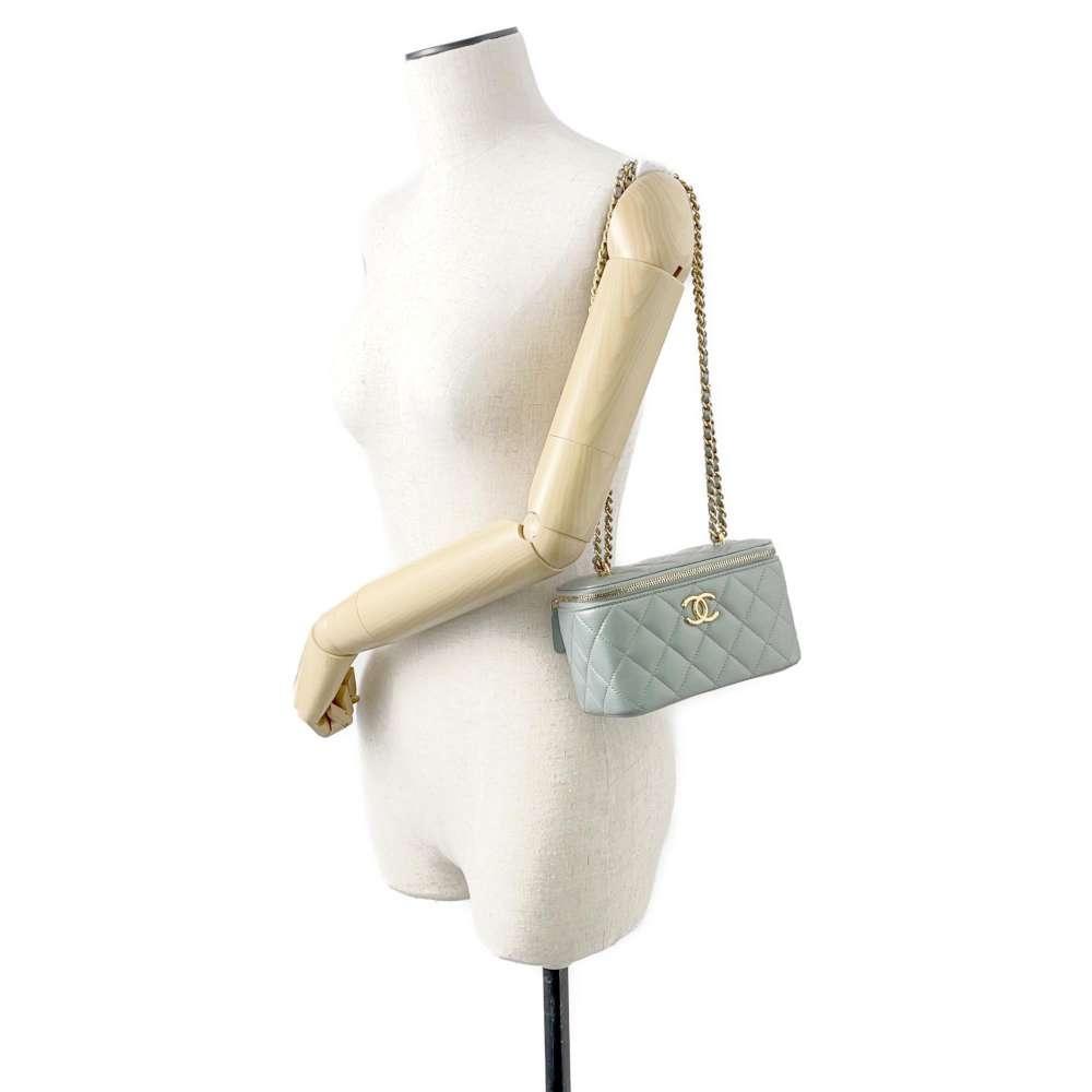 CHANEL Matelasse vanity case MetalicGreen Lambskin