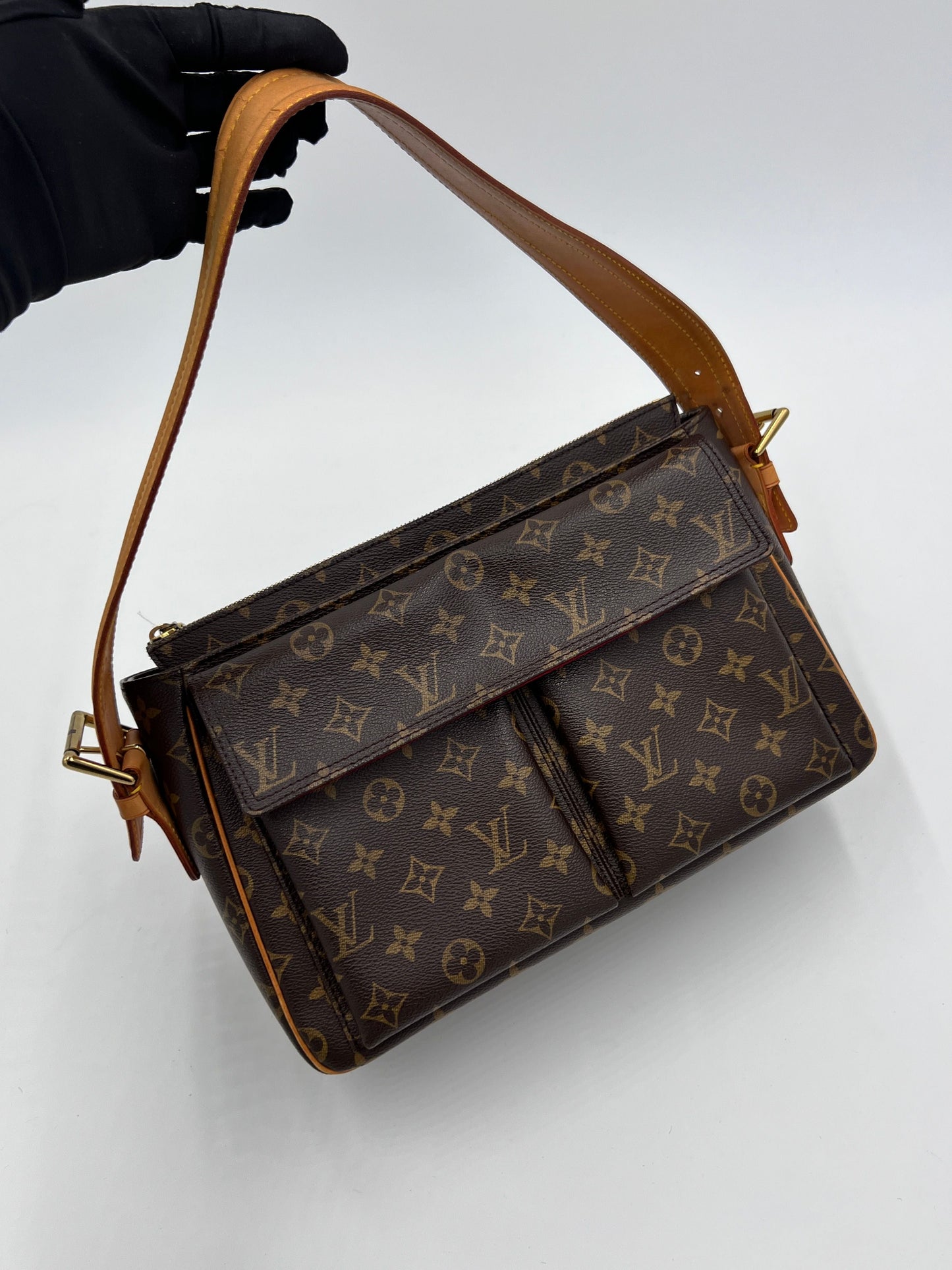 Louis Vuitton LV Monogram - Brown Shoulder Bags, Handbags AG303O