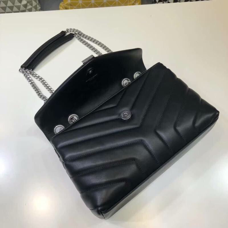 YSL Saint Laurent Loulou Matelassé "Y" 9.8in 23cm Black Small Chain Handbag 3