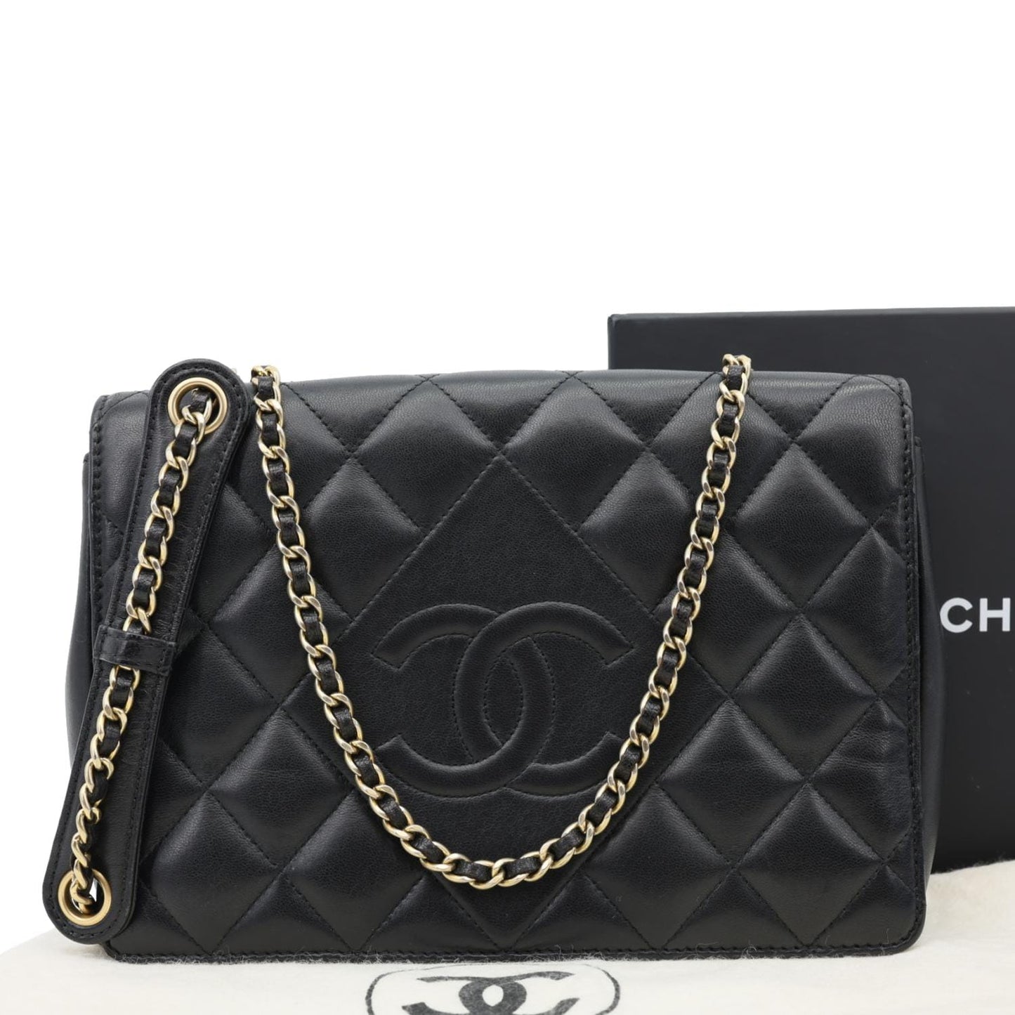 Chanel Diamond Flap Quilted Black Leather Crossbody Bag