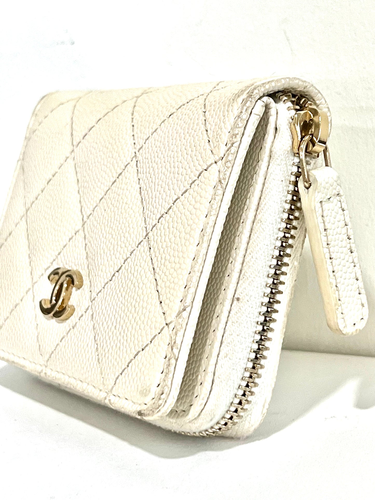 Chanel Caviar Quilted Small Zip Wallet Handbag