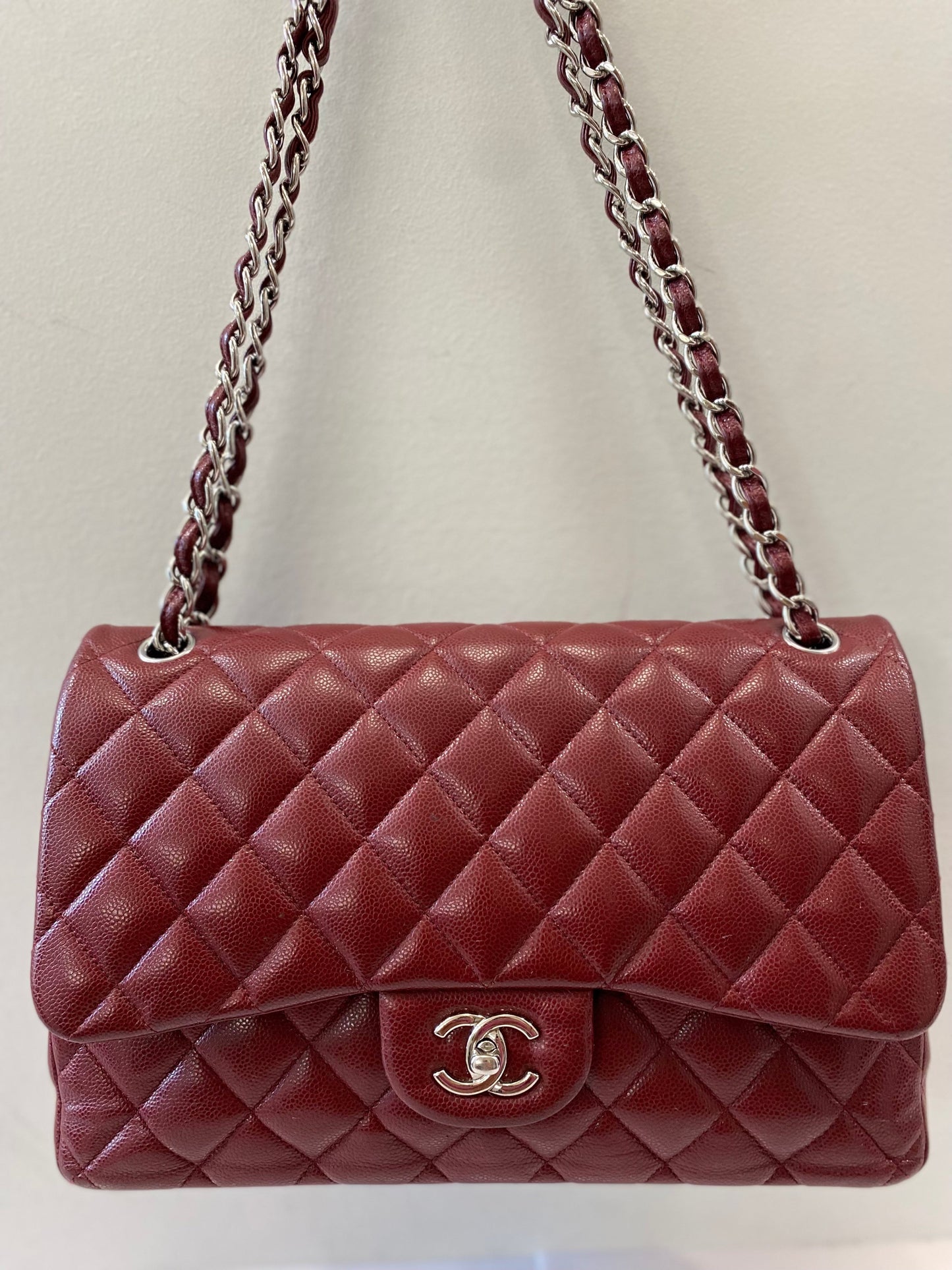 Chanel CLASSIC CAVIAR QUILTED JUMBO DOUBLE FLAP Shoulder Bag Bag 1