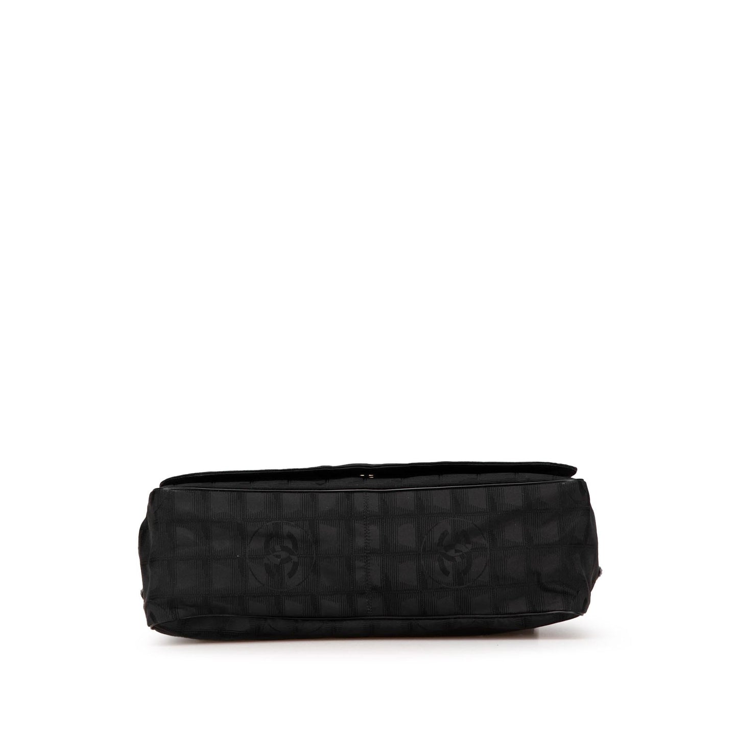 Chanel New Line Nylon Travel Bag Crossbody 1
