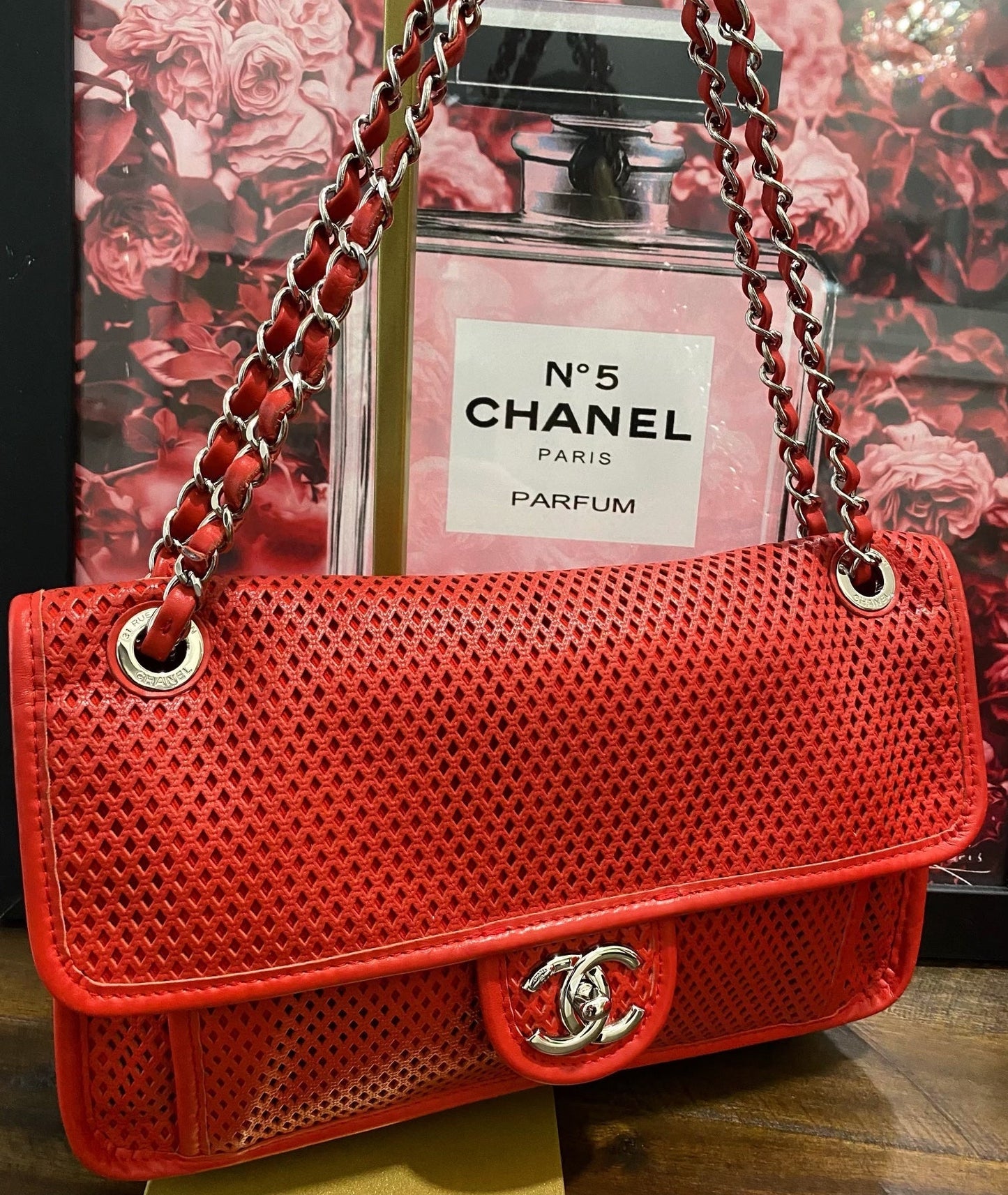 Chanel LAMBSKIN UP AIR FLAP Red Leather Shoulder Bag