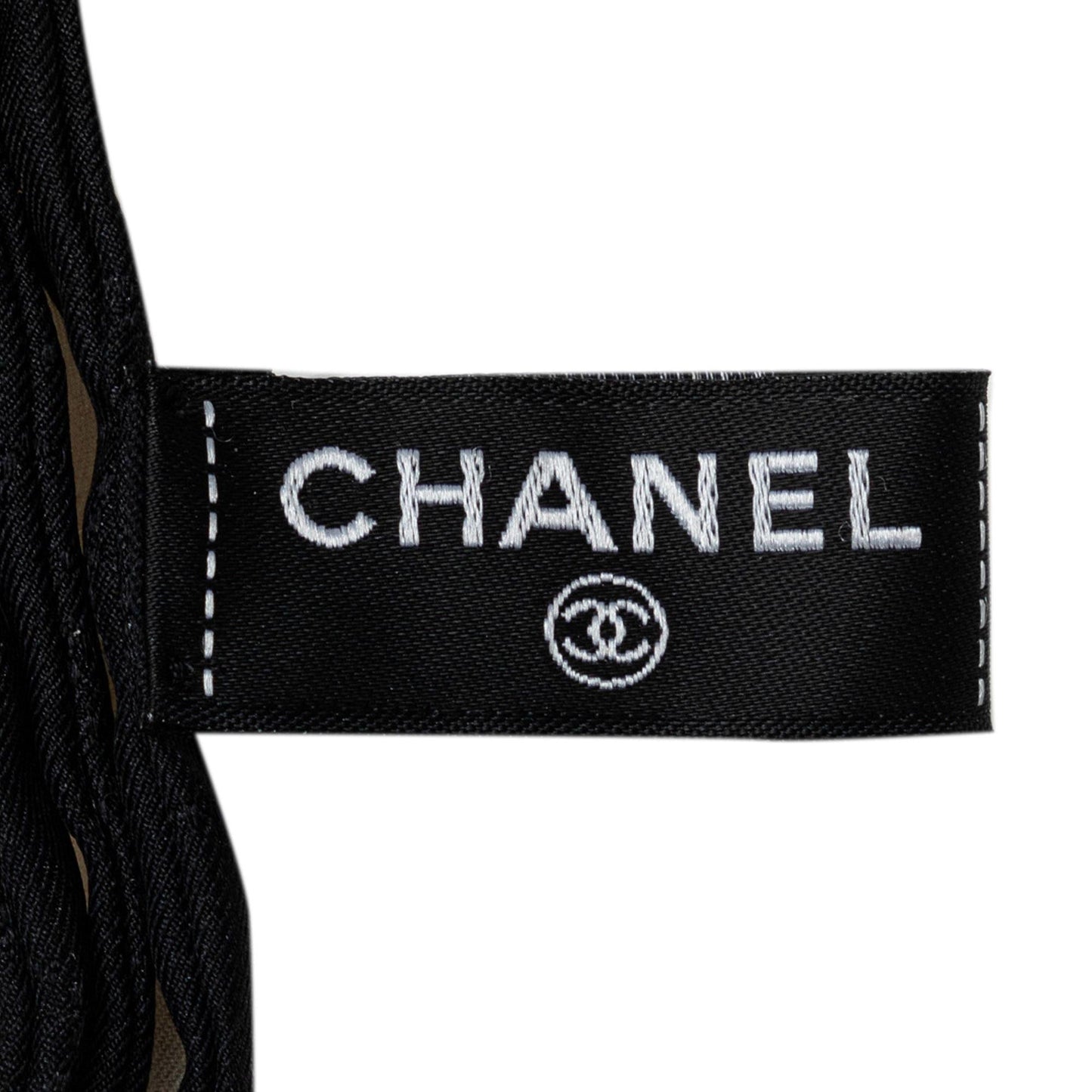 Chanel Silk Cc Bow Scrunchie (Shg-Ainwno) Bag