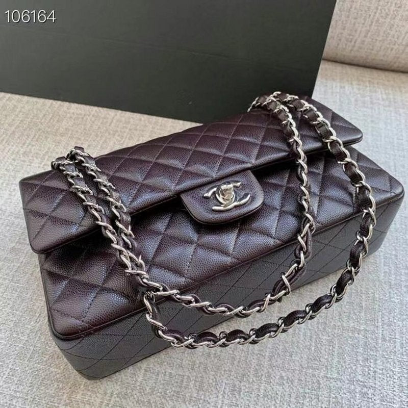 Chanel Chanel Flap Bag Bg0525027 Handbag