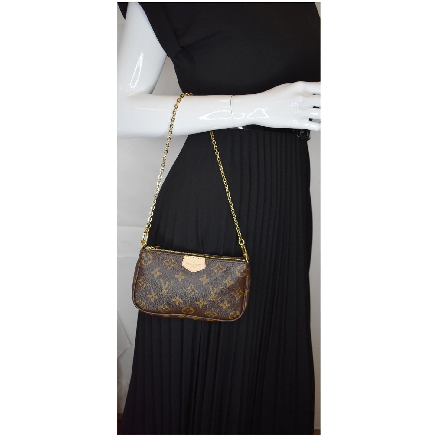 Louis Pochette Accessories Pouch Bag Canvas Monogram Shoulder Bag