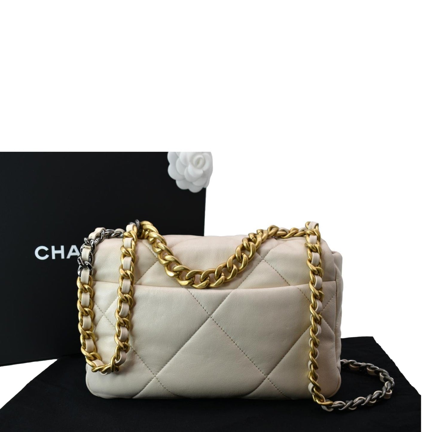 Chanel 19 Flap Quilted - Deals Leather Lambskin White Travel Bag