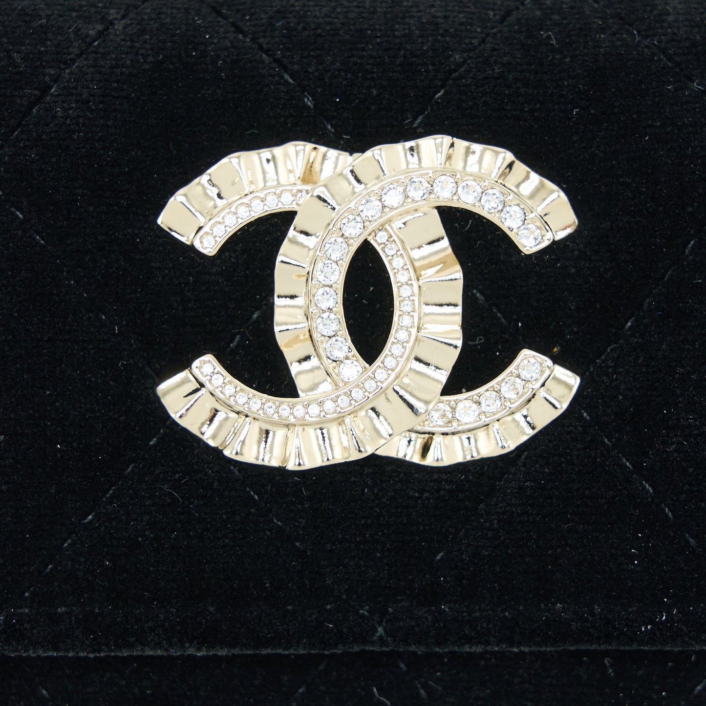 Chanel 21A Flap Card Holder Velvet LGHW Black Wallet Case