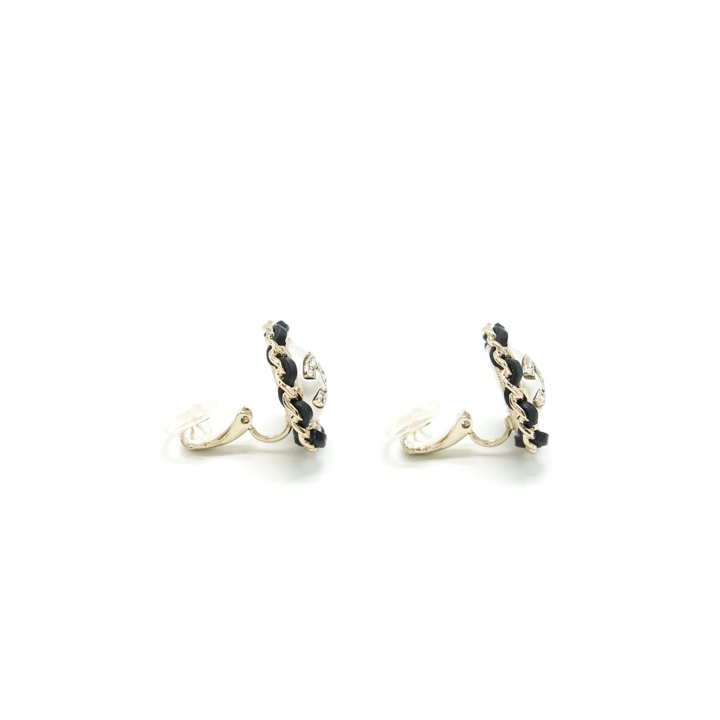 Chanel 22P Round Ear Clip LGHW Handbag