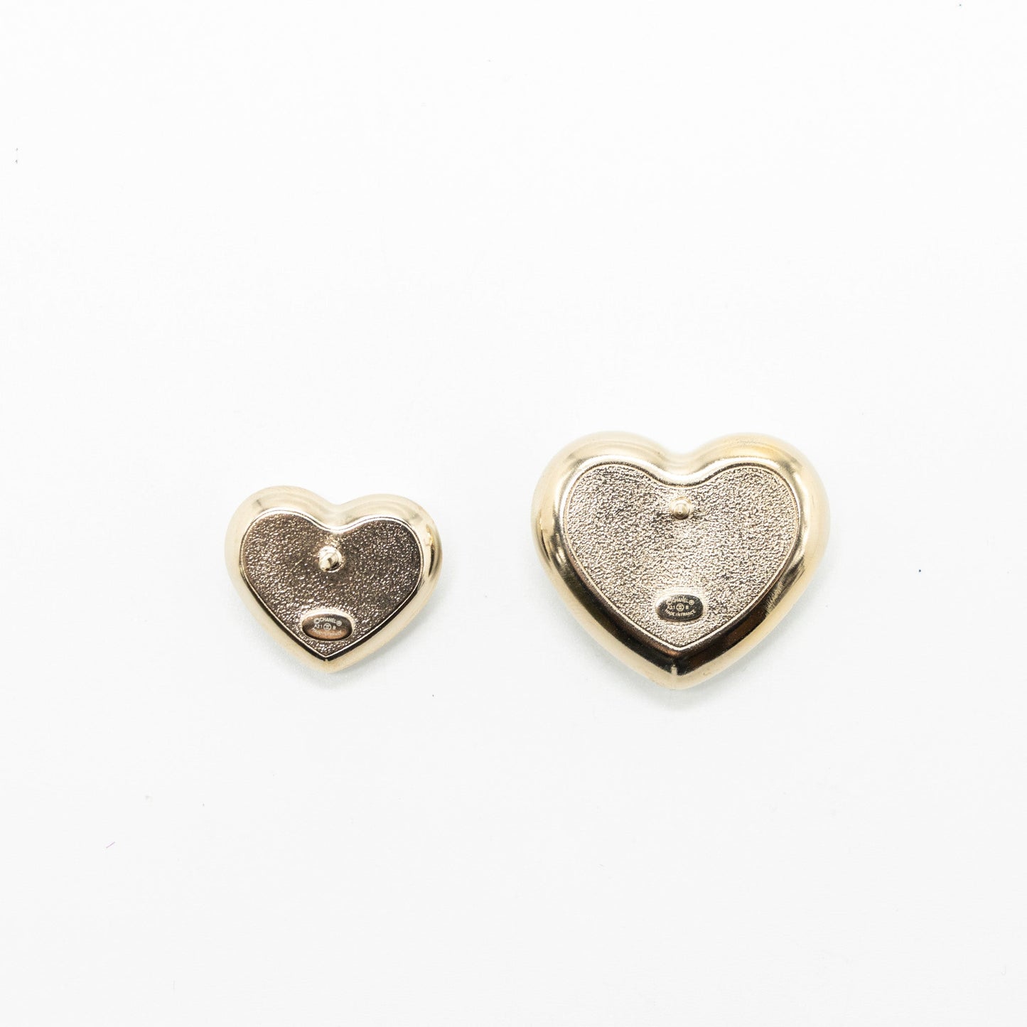 Chanel 21K 2 Pins Heart Brooch Pearl Ivory Handbag