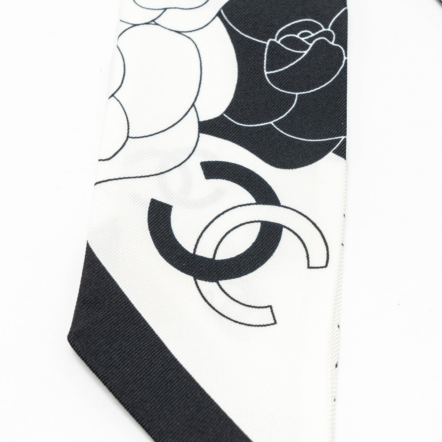 Chanel silk scarf twilly CC logo Black White Small