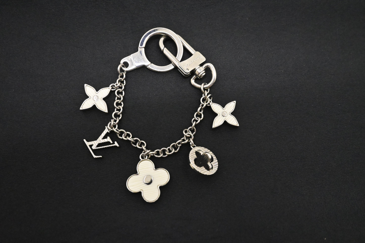 Louis Vuitton Fleur D' Charm Epi Key Chain