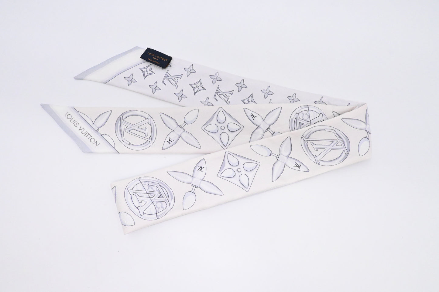 Louis Vuitton Louisette Bandeau Silk White Handbag