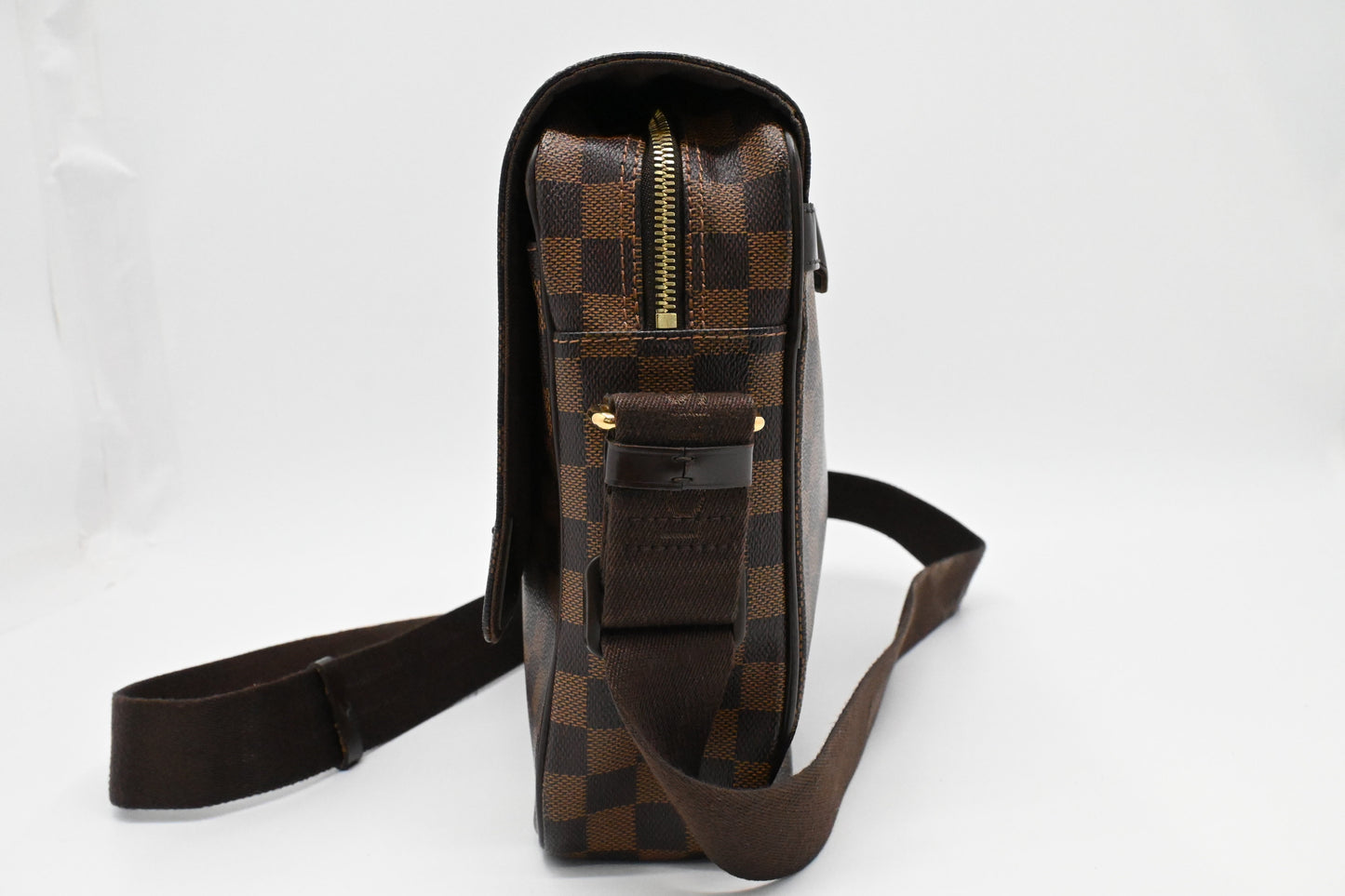 Louis Vuitton Shelton Ebene MM Canvas Damier Handbag