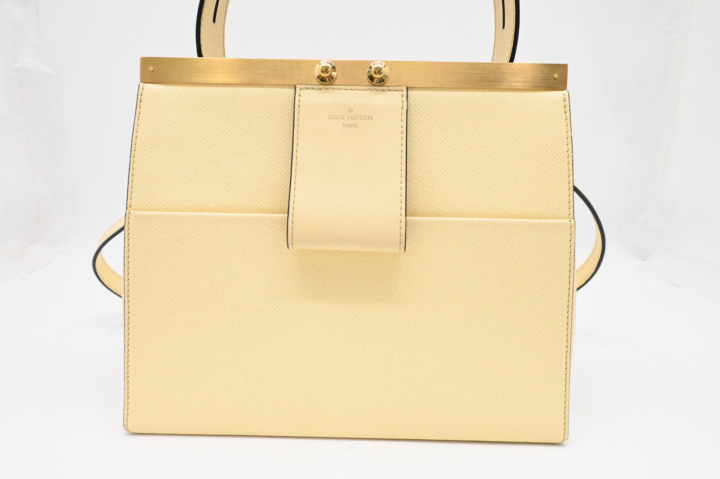 Louis Vuitton City Frame Banane Taiga Leather Handbag