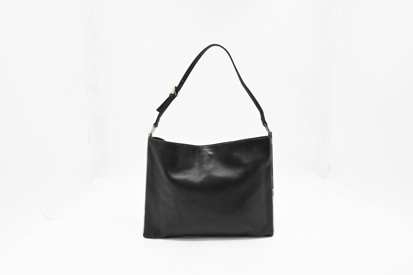 Fendi Shoulder Bag In Leather Black