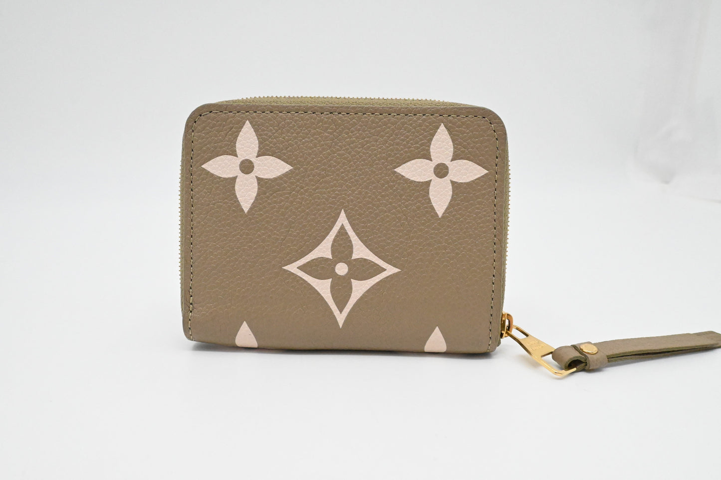 Louis Vuitton Bicolor Zippy Olive Leather Green Wallet Case