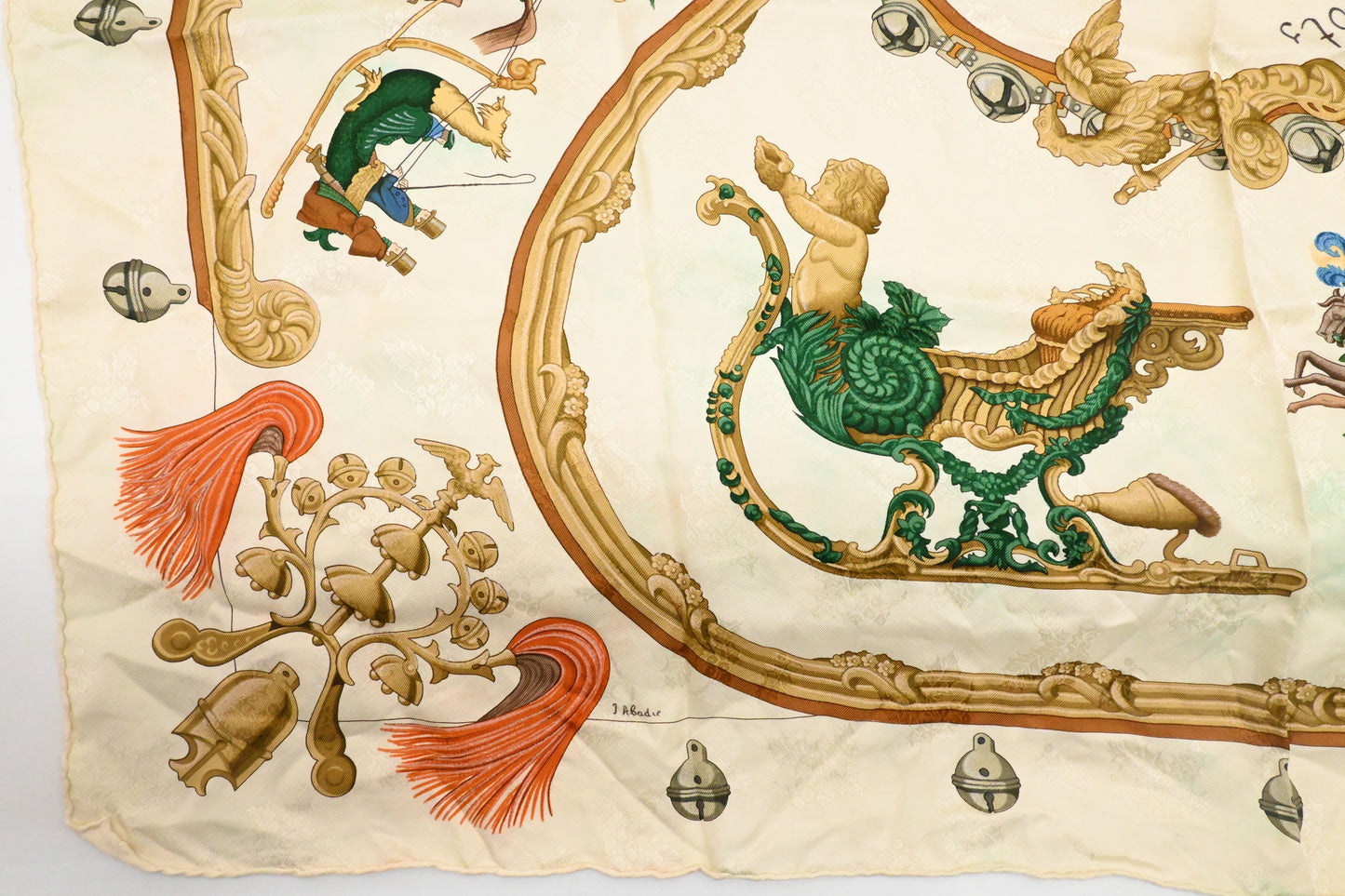 Hermes 'Plumes Et Grelots' Carre In Jacquard Silk Cream Travel Bag