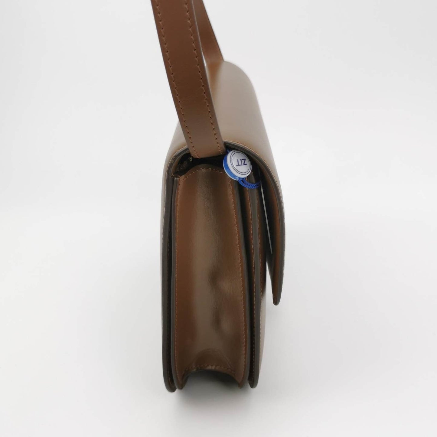Classic Box Caramel Crossbody Bag Leather Brown