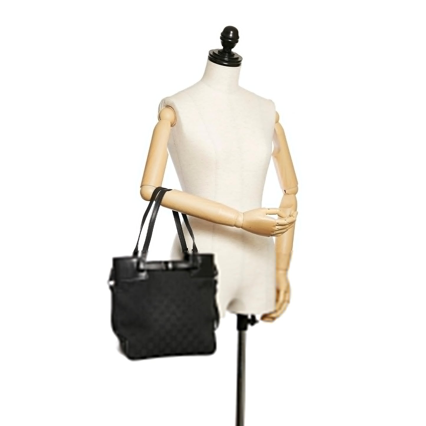 Gucci GG Canvas Shoulder Bag (SHG-29965)