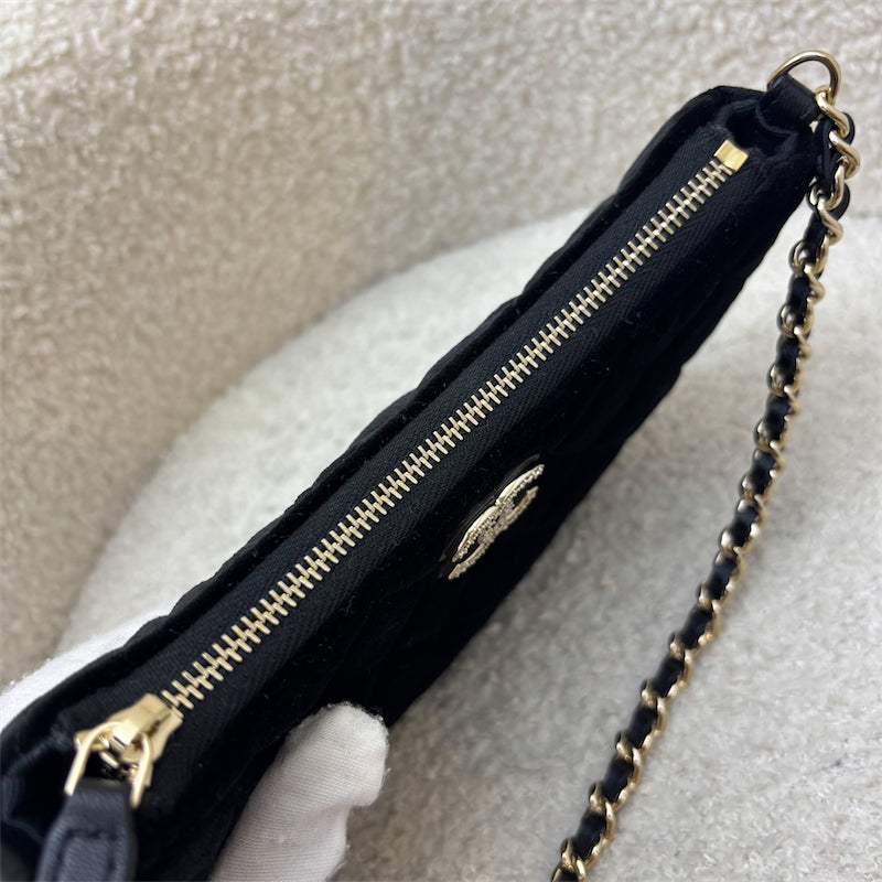 Chanel Vip Gift Crossbody Bag With Crystal Studded Cc Logo In Black Velvet And Lghw