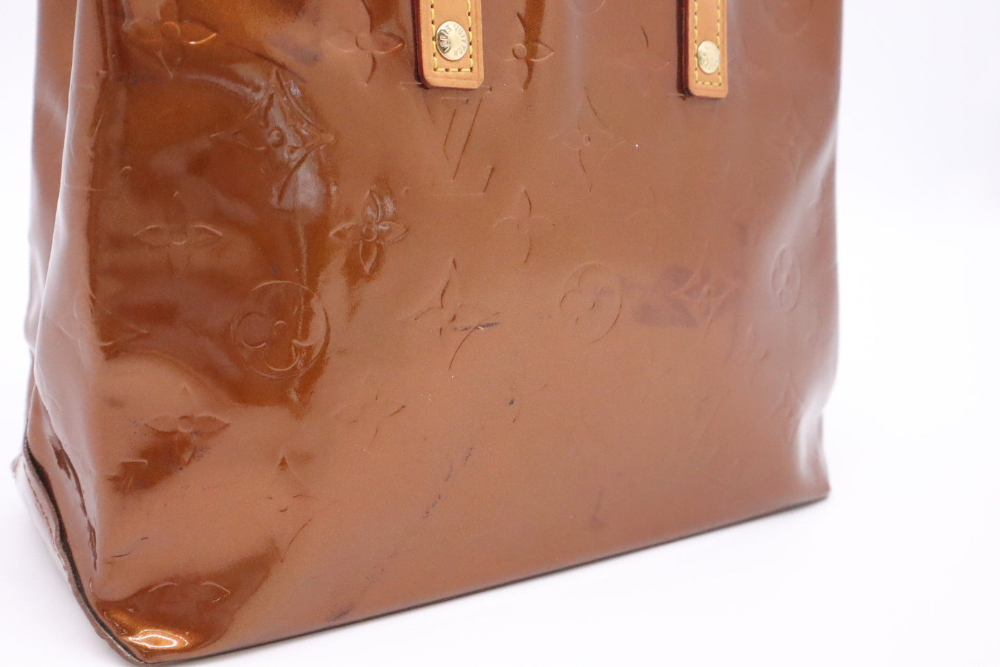 Louis Vuitton Reade Bronze PM Leather Vernis Handbag