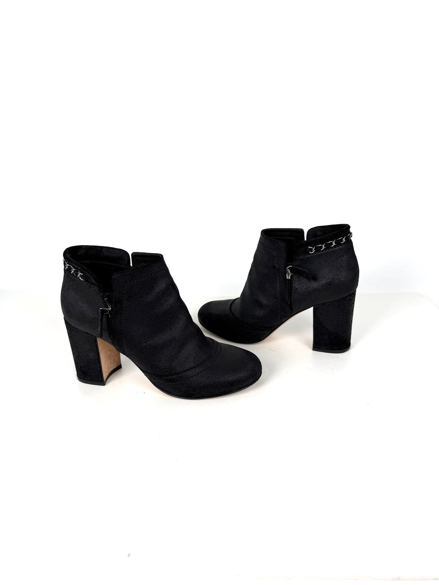 CHANEL Interlocking CC Chain Logo Black Ankle Booties Boots 38.5 8