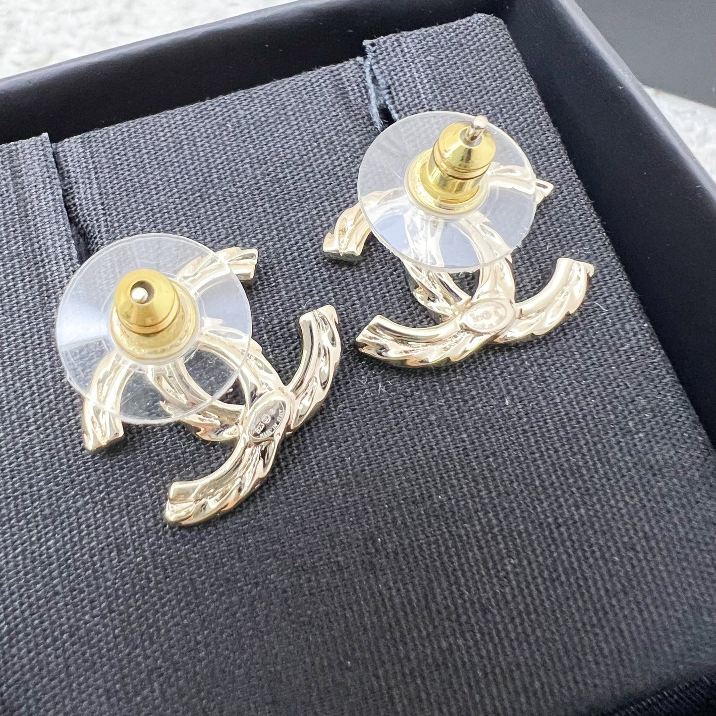 Chanel 23B CC Logo Earrings in LGHW (Model: ABA711)