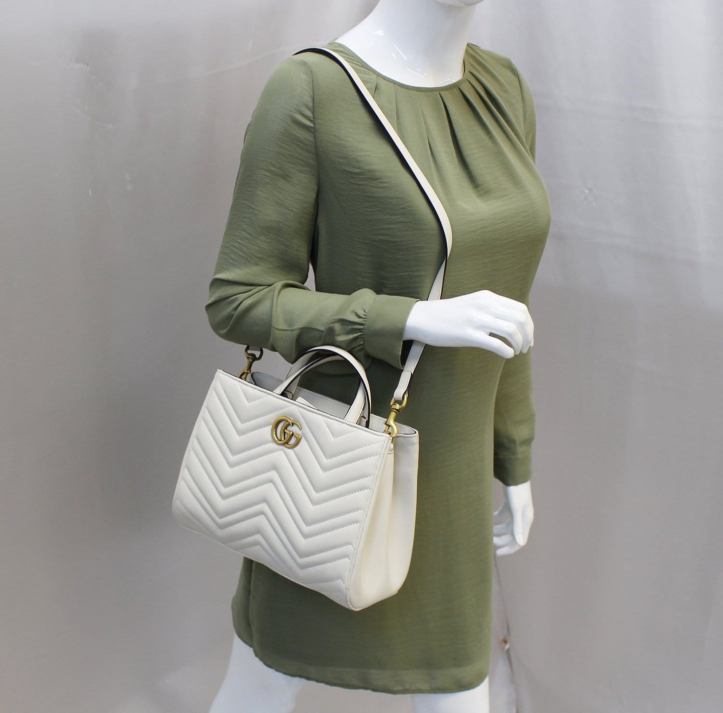 Gucci Marmont Matelassé Top Handle Tote Bag White Small