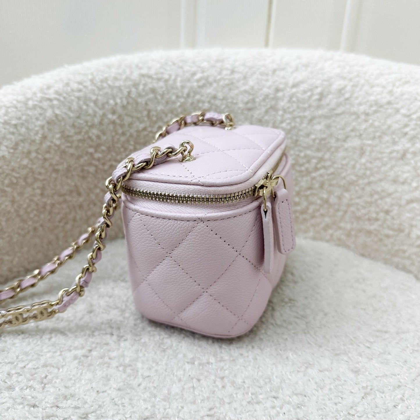 Chanel 22S Mini Vanity In Pink Caviar And Lghw Bag