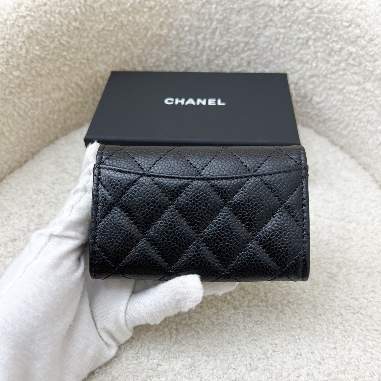 Chanel Classic Snap Card Holder In Black Caviar And Shw (model: AP0214)