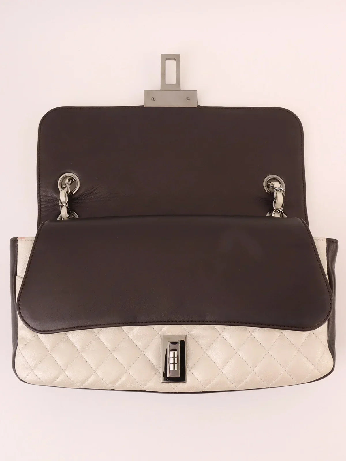 Chanel Around Made Bicolor . Chain Shoulder Bag Pearl White/Black