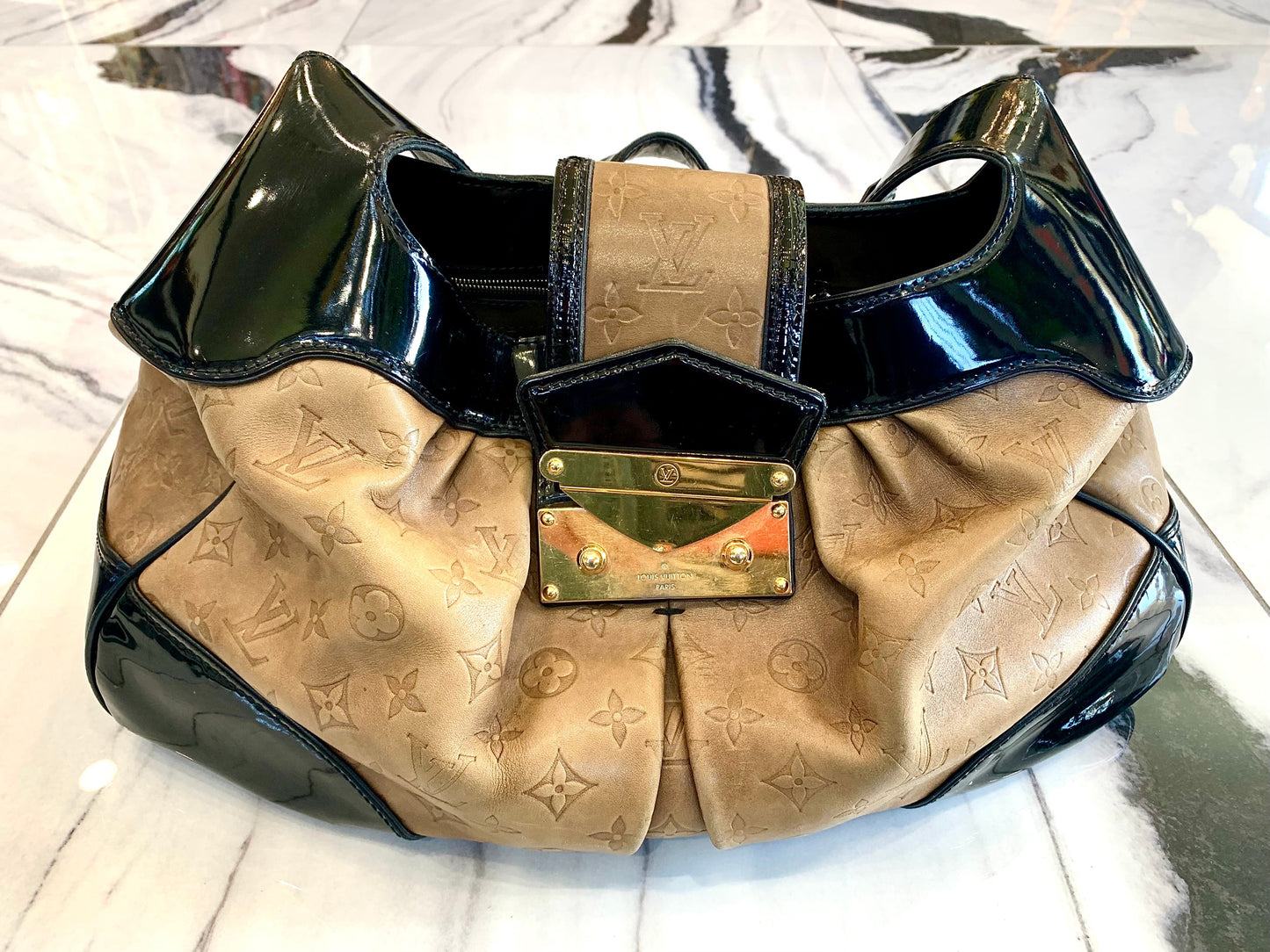Louis Vuitton EMBOSSED POLLY HOBO Shoulder Bag